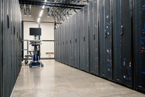 Read more about the article CentOS to RHEL Migration Guide: Best Practices for Enterprise 2026