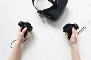 Read more about the article Wireless Controllers vs Cloud Management: 2026 Best Practices