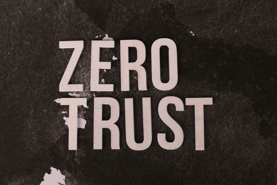 You are currently viewing Zero Trust Network Access (ZTNA) vs VPN: 2026 Comparison