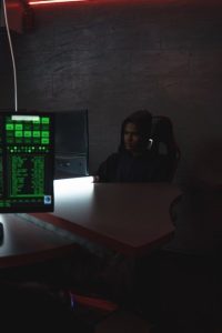 Read more about the article Threat Detection in Hybrid Clouds: Complete Guide for IT Pros